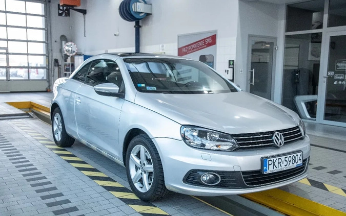 Volkswagen Eos cena 49900 przebieg: 40416, rok produkcji 2015 z Nakło nad Notecią małe 631